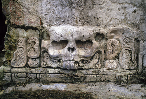 Temple of skulls, palenque